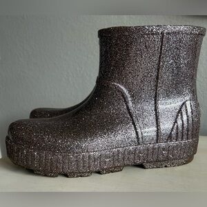 Ugg Purple glitter Drizlita rain boot welly, women’s size 10.